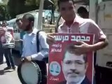 سلسلة بشرية لشباب الإخوان المسلمين بالمنيا لدعم مرسي في إنتخابات الرئاسة