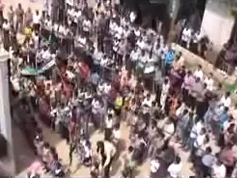 Syria فري برس ادلب سهل الروج قرية كنيسة بني عز مظاهرة صباحية نصرةً للمدن المنكوبةكندة كفرعويد قوقفين في ادلب ولكل المدن المحاصرة الأحد 13 5 2012 Id