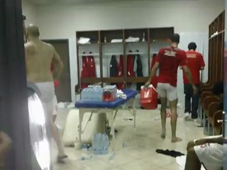 Το τσιφτετέλι του Κέσελ στα αποδυτήρια