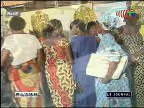 Exposition-vente des œuvres des jeunes filles formées en couture, broderie, savonnerie et pâtisserie