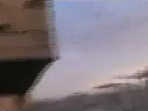 Syria فري برس حمص الرستن لحظة انفجار قذيفة مدفعية على المدينة 13 5 2012 Homs