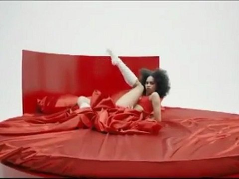 Murat Dalkılıç - Bir Güzellik Yapsana | Yeni Klip - 2012