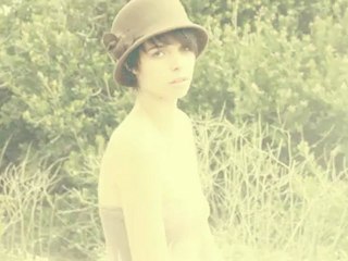 Nori Crain Model Cameo