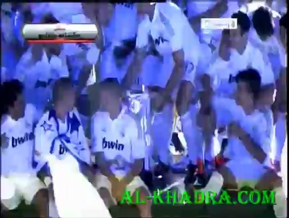 REAL MADRID CHAMPION 2011-2012 (Cèrèmonie de la remise du trophè à Bernabeu)