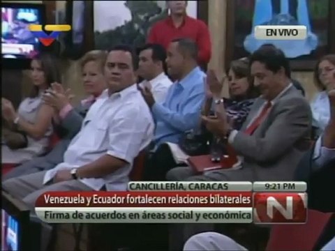 Venezuela y Ecuador suscriben convenios petroleros y aduaneros