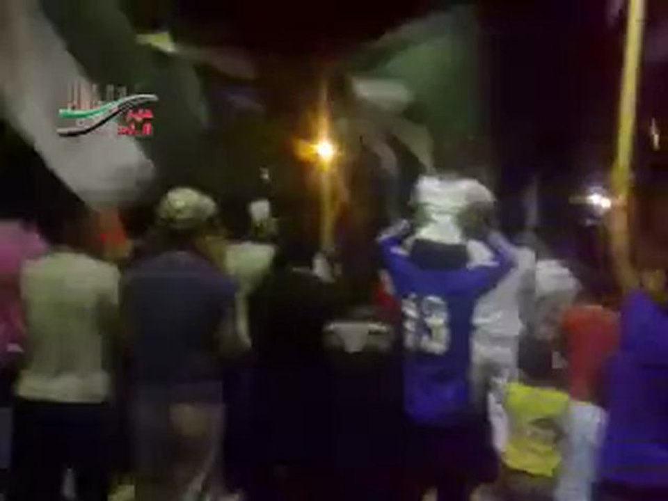 Syria فري برس  دير الزور  مظاهرة مسائية حي العمال 14 5 2012 Deirezzor