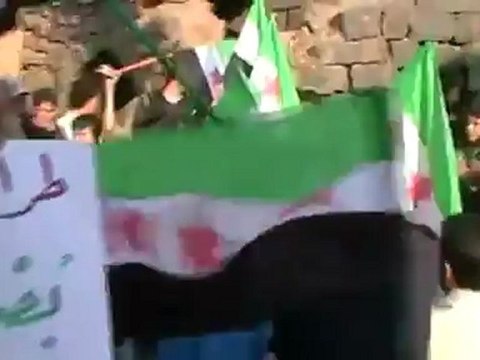 Syria فري برس درعا مدينة بصر الحرير مظاهرة خرجت نصرة للحراك ودرعا البلد والمدن المحاصر 14 5 2012 Daraa
