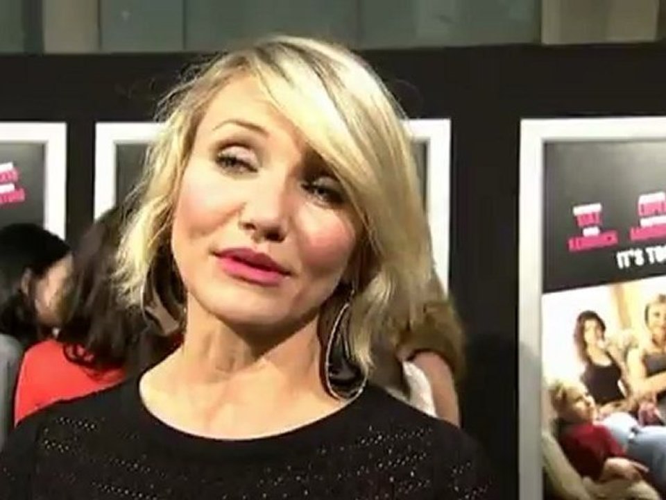 Cameron Diaz hits red carpet for 'What to Expect When You're Expecting'