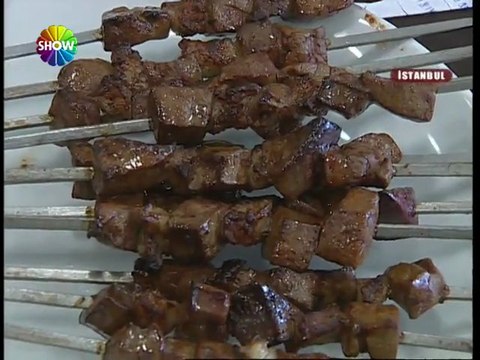 Vahe'nin sofrası - Kuzu ciğer şiş yapımı