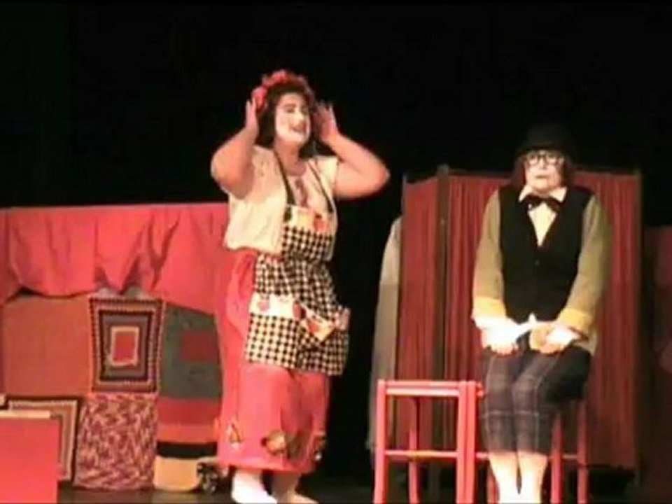 Extrait vidéo 1 "LA DEMANDE EN MARIAGE" FesthéaPaca 2012