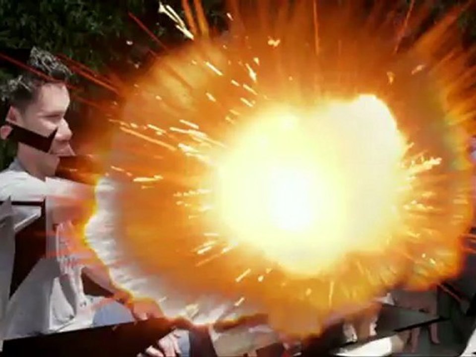 Hands-on Deluxe Battleship: Movie Edition - The Totally Rad Show