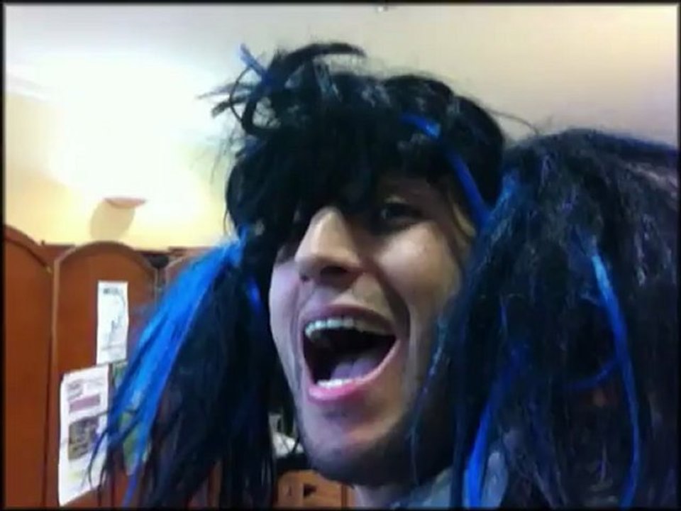 Parodie Clips Marro - Elle danse sexy