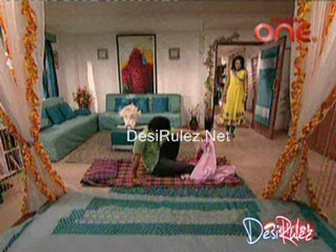 Jhilmil Sitaron Ka Aangan Hoga - 15th May 2012 pt2