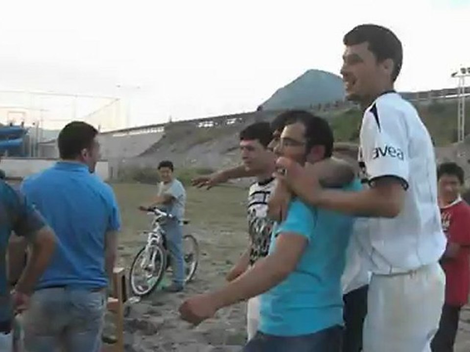 Vezirhan Çarşı'nın sevinç  gösterisi-Mehmet SOLMAZ