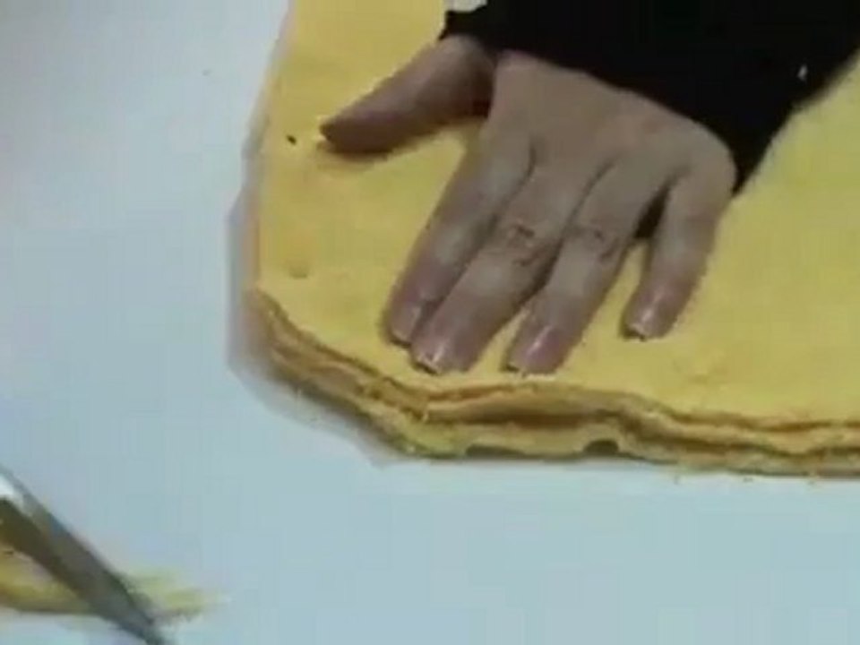 Sortie de bain enfant - Episode 3 - www.cours-de-couture-en-ligne.com