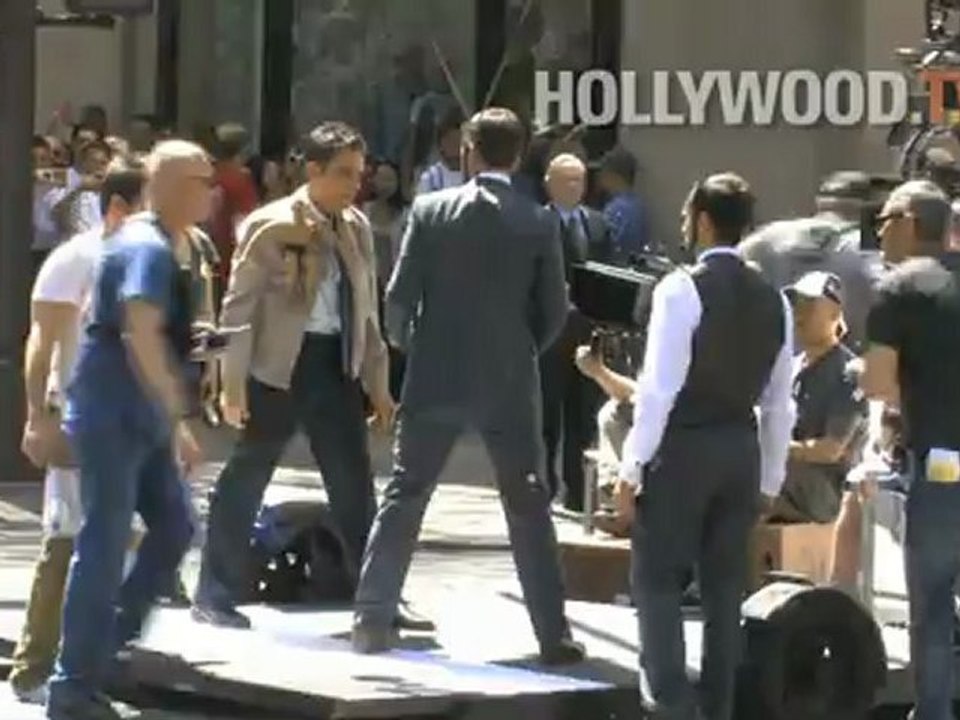 Ben Stiller fights with Stretch Armstrong! - Hollywood.TV