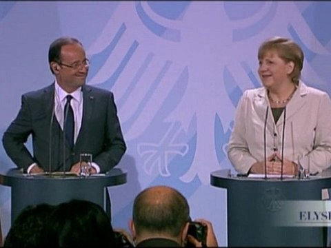Conférence de presse du Président et Mme. Angela Merkel à Berlin