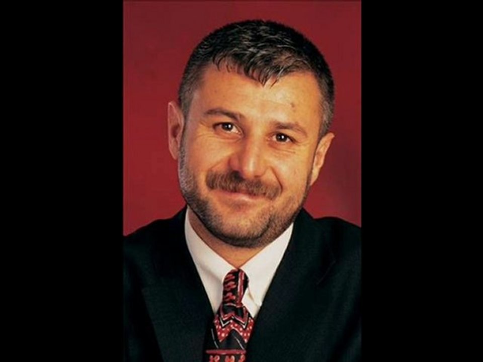 Azer Bülbül - Elimi Kana Bulama Benim