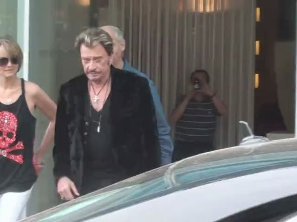 Johnny Hallyday signe mon programme à Montpellier