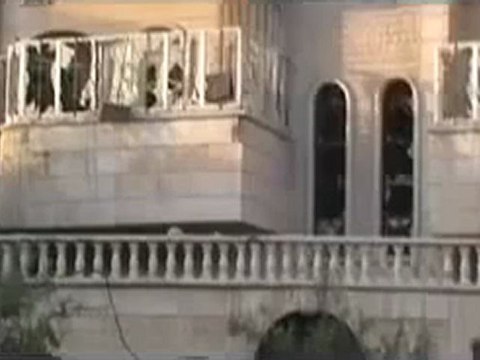 Syria فري برس حمـاة المحتلة حي الأربعين آثار القصف العشوائي 2012 5 15 ج1 Hama