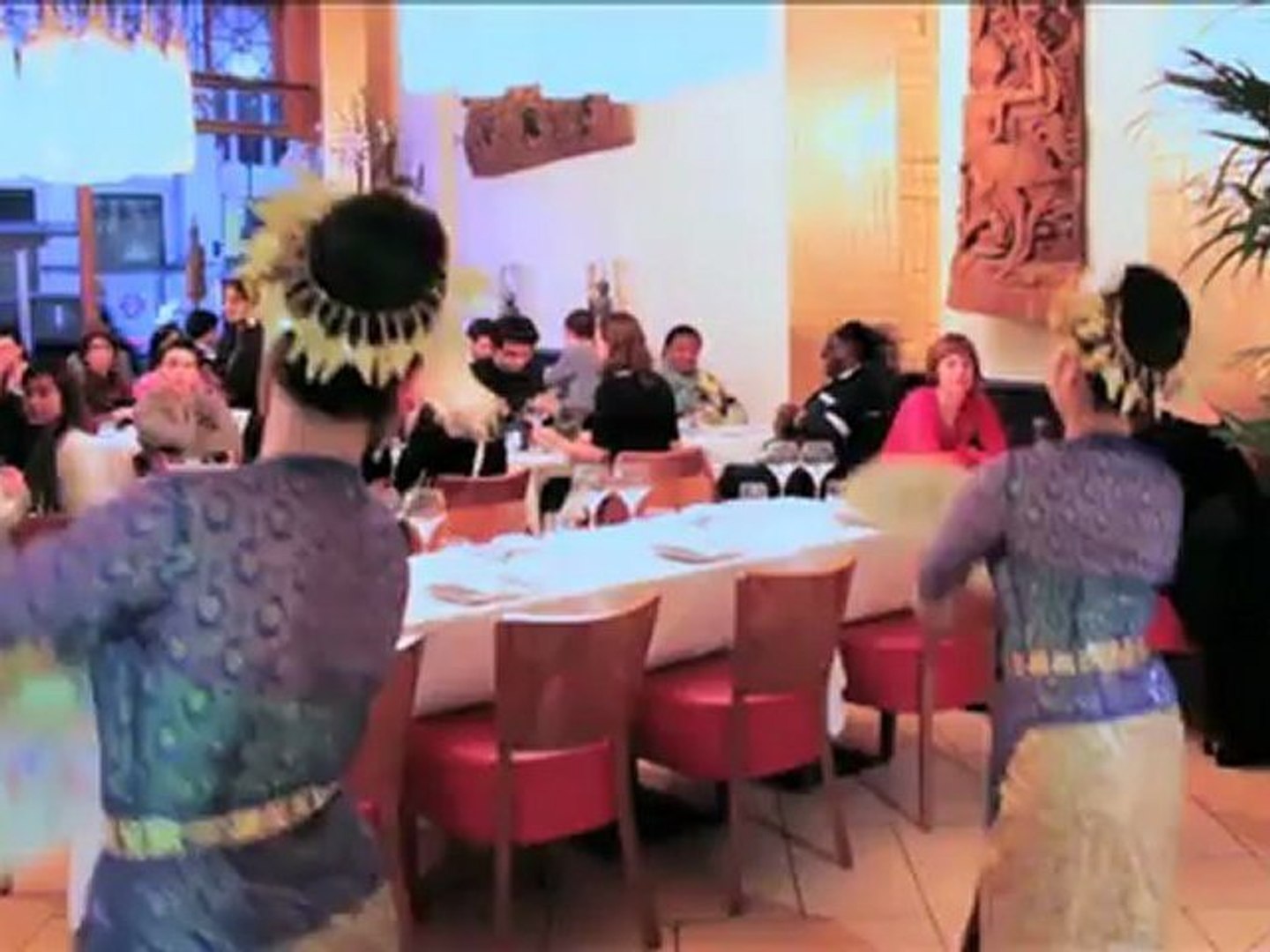 beautiful Thai dancing in Thai Square