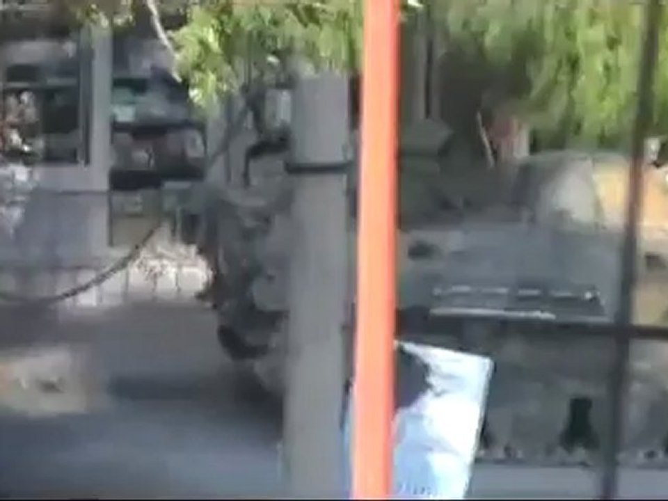 Syria فري برس ريف دمشق  مدينة حمورية  استمرار وجود المدرعات  الثلاثاء 15 5 2012 Damascus
