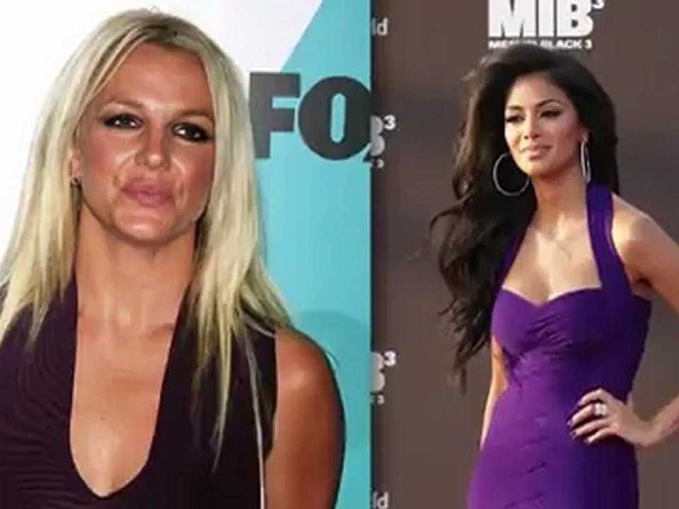 Scherzinger: Look What Simon's Missing!