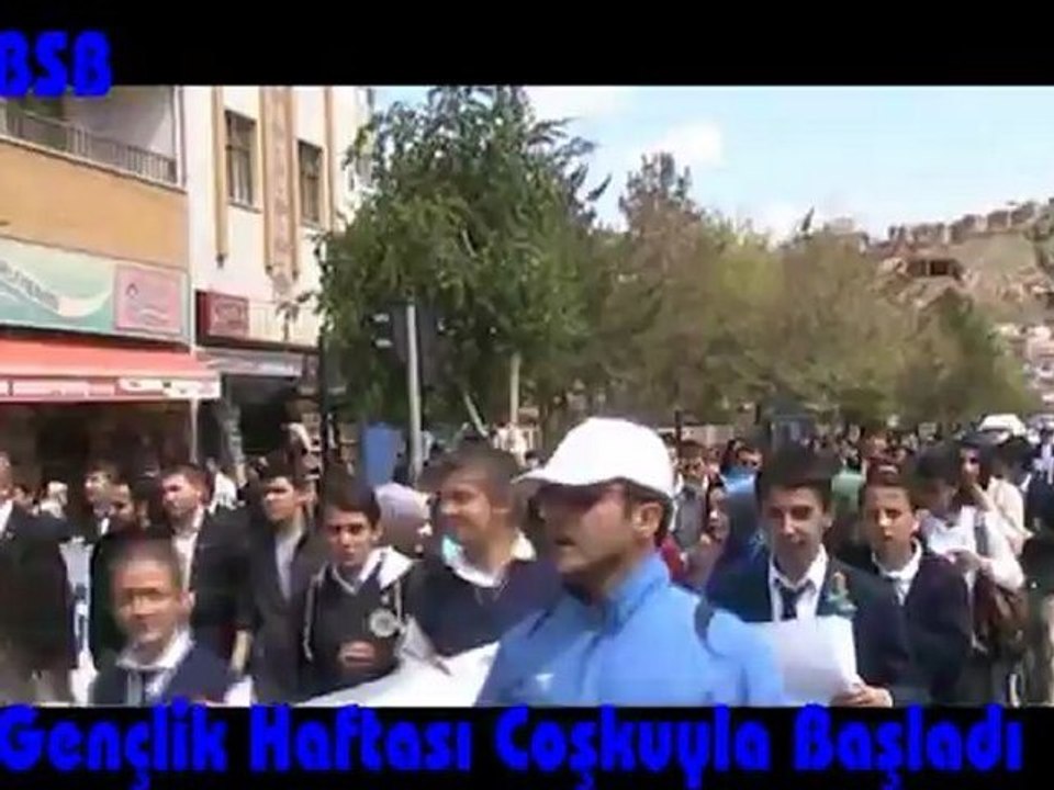Gençlik Haftası Bayburt'ta Coşkuyla Başladı