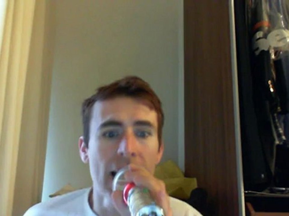 Wiwi égratigne "billionaire" de Travie McCoy & Bruno Mars