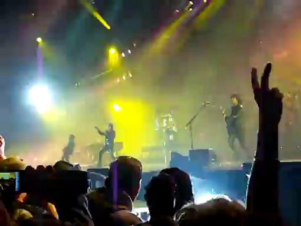 SDC13451 Johnny Aréna 2012 -Entrée sur scéne de Johhny