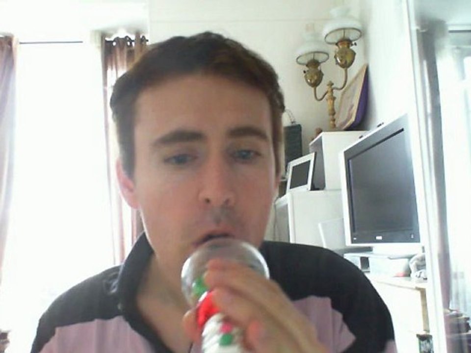 Wiwi égratigne "jet lag" de Marie Mai & Simple Plan