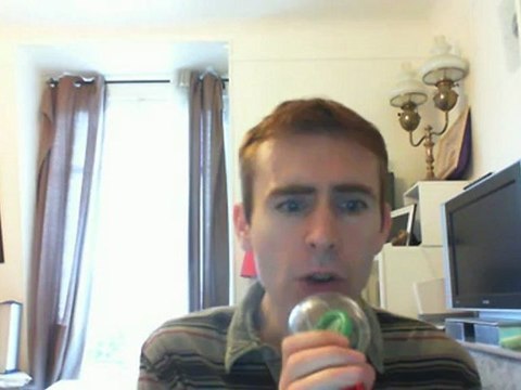 Wiwi égratigne les anges du matin d'Hervé Vilard