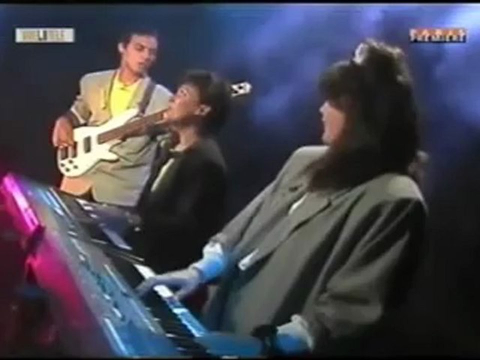 --Jean MARAIS  (88)-- ""on oublie tout , on oublie Rien...""