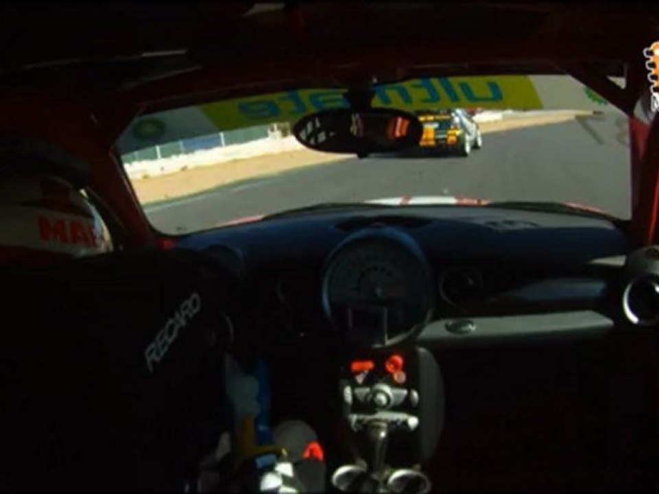 Cámara interior Javi Villa (Mini Challenge) Jarama 2011