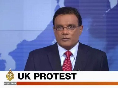 MOBILE BULLETIN - 0135 GMT - 18 Oct 09