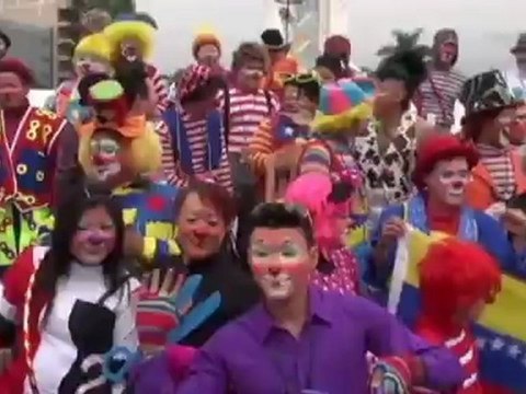 Payasos latinoamericanos participan en la IV Feria de la Risa del Salvador