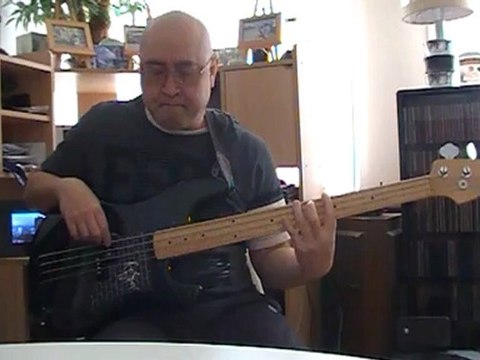 Dont stop till you got enough basscover Bob Roha