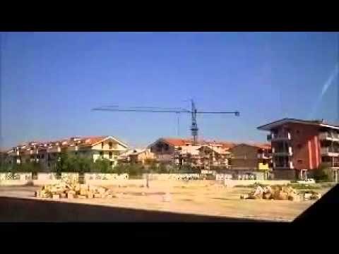 Aversa - Strade da rifare e monnezza da far sparire alle Palazzine (15.05.12)