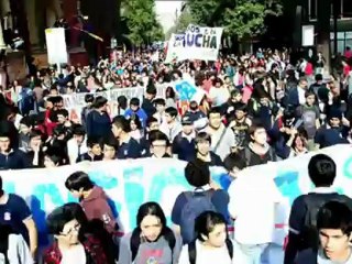 Estudiantes marchan en Santiago
