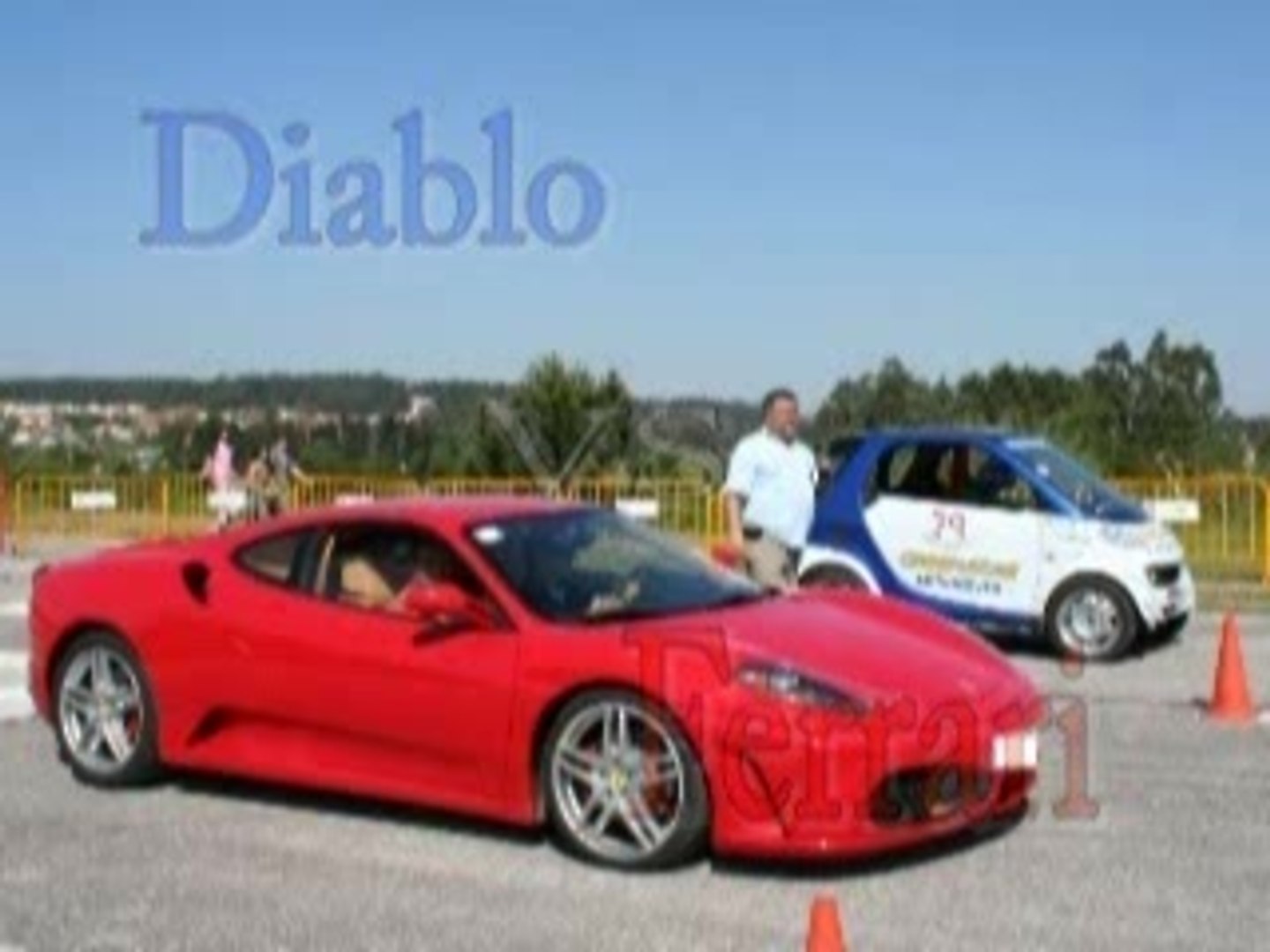 Smart Diablo vs Ferrari - Vidéo Dailymotion