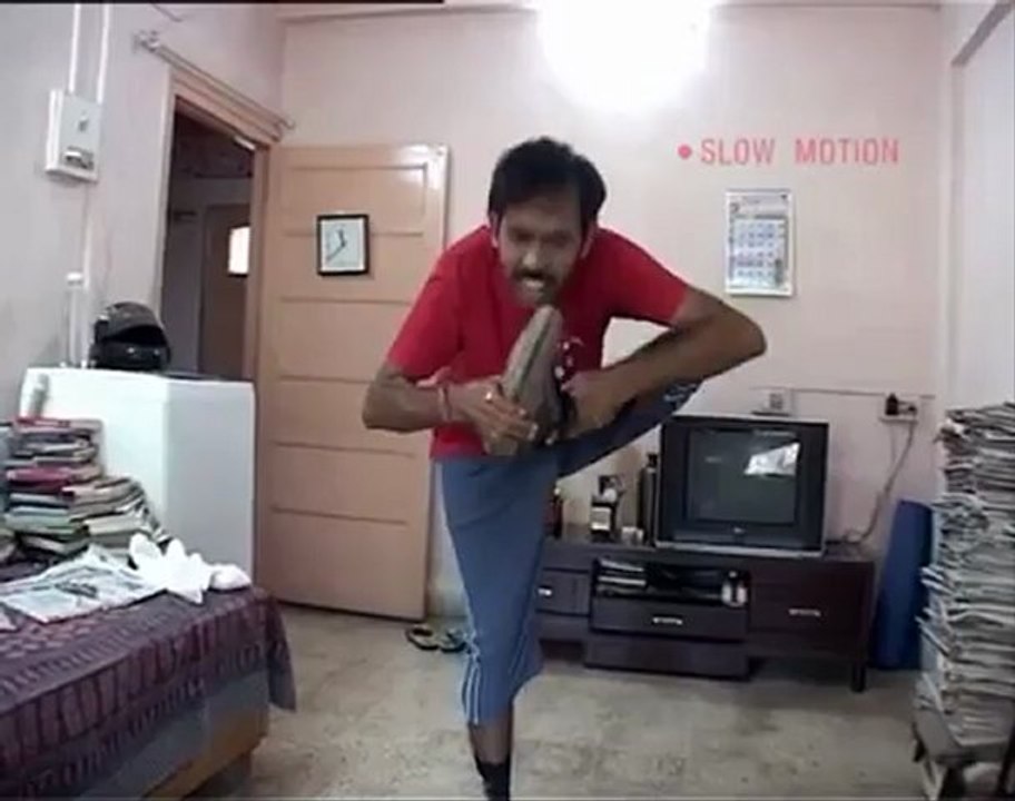 How to Kick Yourself ? - Lesson 1