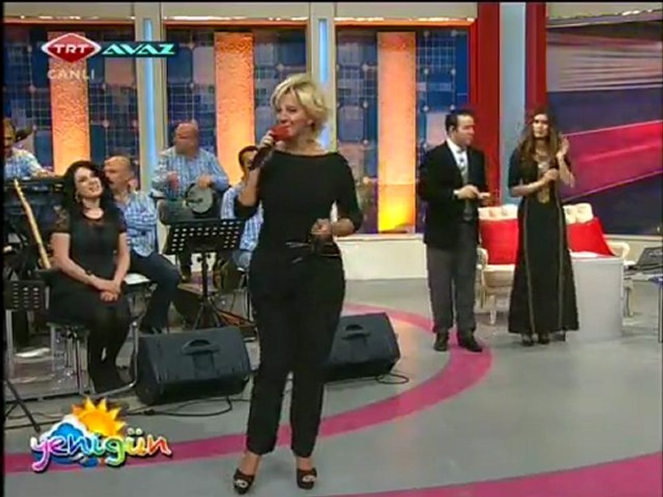 Ayşe İnak Ekiz-Ada Sahillerinde Bekliyorum