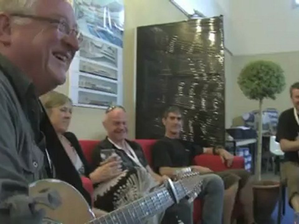 Tri Yann - coulisses / loges 20 aout 2011 CARENTAN  / bonus DVD Live.