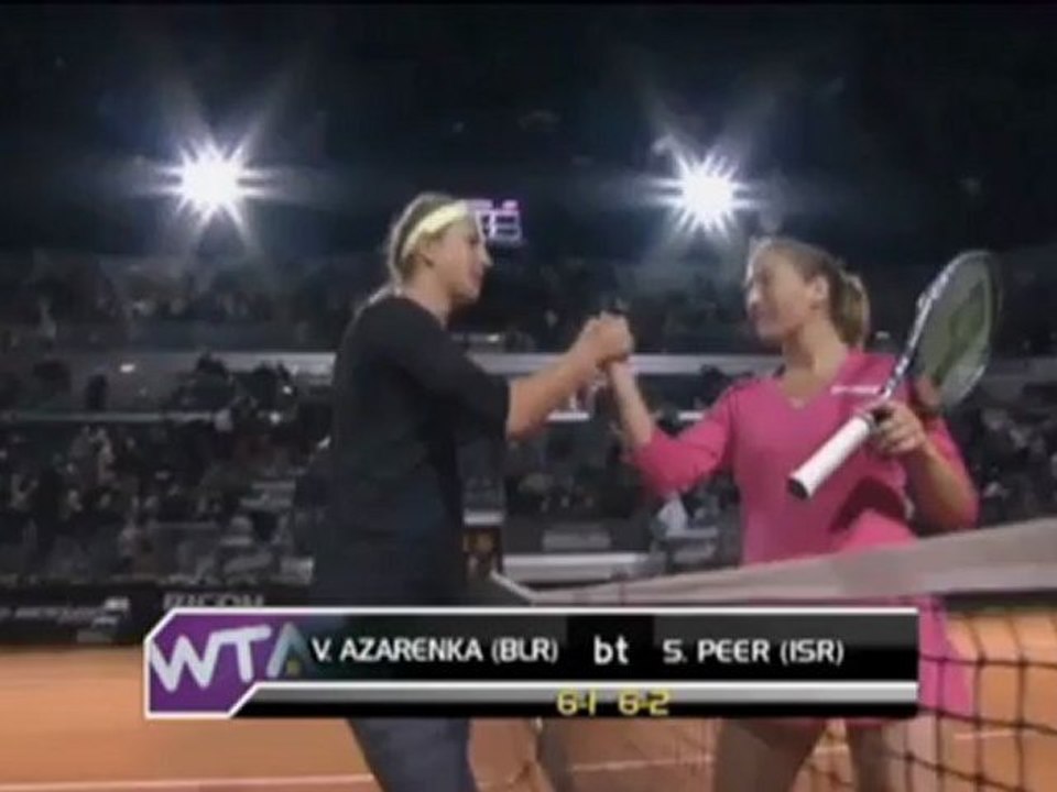 Azarenka lässt den Schläger fliegen