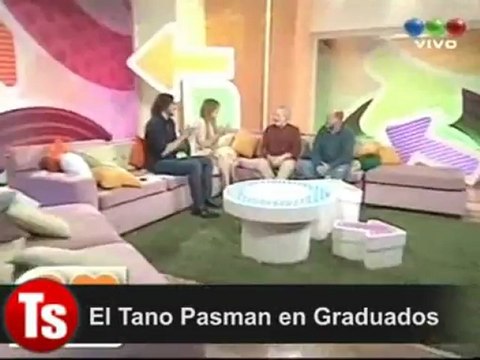 Minutouno.com: El Tano Pasman en Graduados