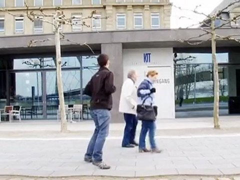 Dusseldorf - Vacationing with a Tourist from Italy | Discover Germany