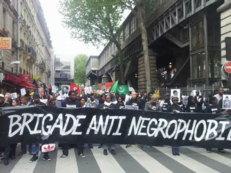 LA BRIGADE ANTI NEGROPHOBIE A LA COMMEMORATION OFFICIELLE DU 10 MAI 2012