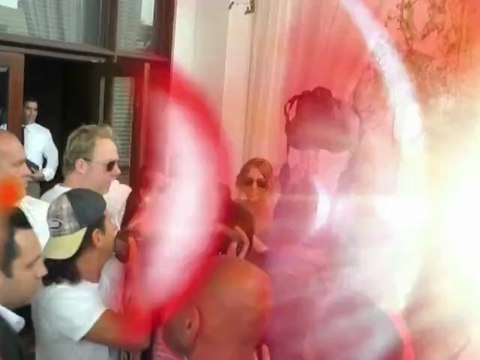Miley Cyrus Gets Mobbed in Miami