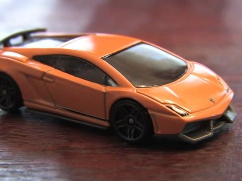 CGR Garage - LAMBORGHINI GALLARDO LP 570-4 SUPERLEGGERA (yellow) Hot Wheels review