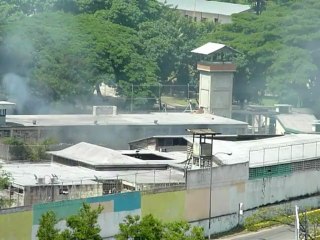Disparos en cárcel de Caracas